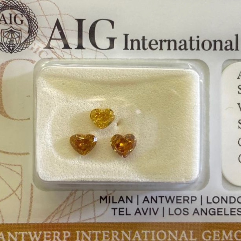 3 pcs diamonds - 0,58 ct -HEART fancy vivid yellow